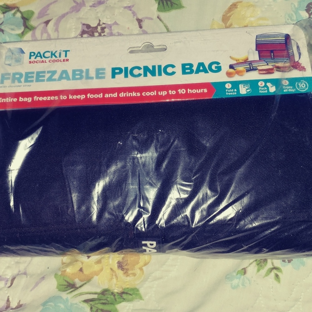 Packit© picnic bag with shoulder strap/lunch box